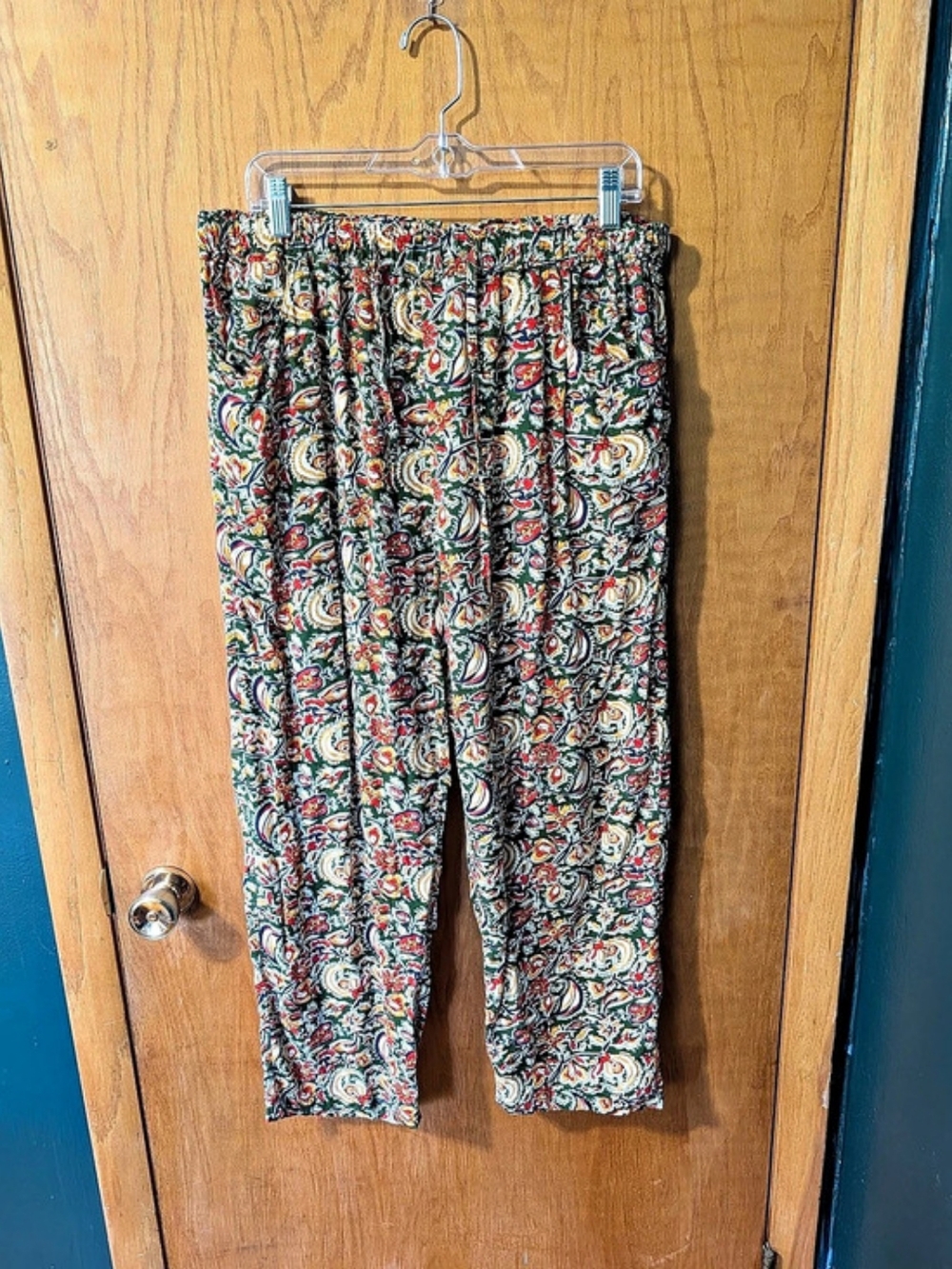 Anthony Richards Paisley Ankle Pants in Green & Red Like New